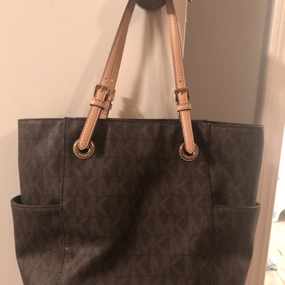 Michael Kors purse and wallet - Picture 4 of 7